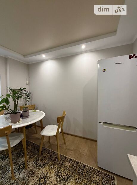 3-кімн. квартира, 69,2 м², мас. Тополя-2