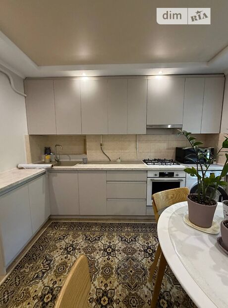 3-кімн. квартира, 69,2 м², мас. Тополя-2 фото 2