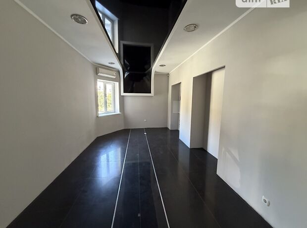 Комерційне приміщення, 133 м², вул. Архітектора Артинова