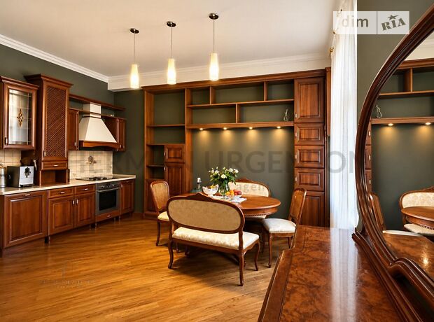 4-кімн. квартира, 148 м², вул. Волошина