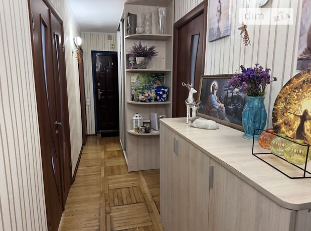 3-кімн. квартира, 72,7 м², вул. Дачна