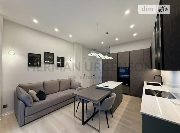 3-кімн. квартира, 83 м², вул. Собранецька фото 3