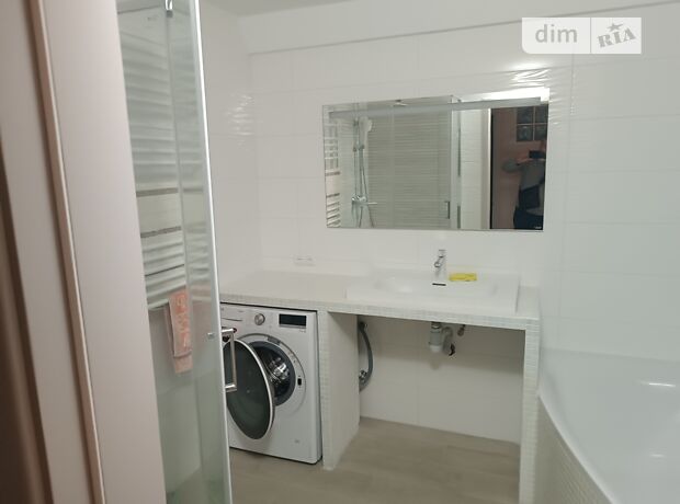 3-кімн. квартира, 100 м², вул. Замостянська