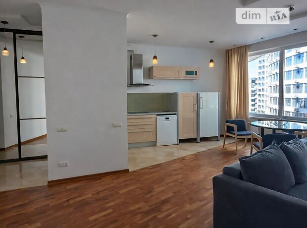1-кімн. квартира, 85 м², вул. Літературна