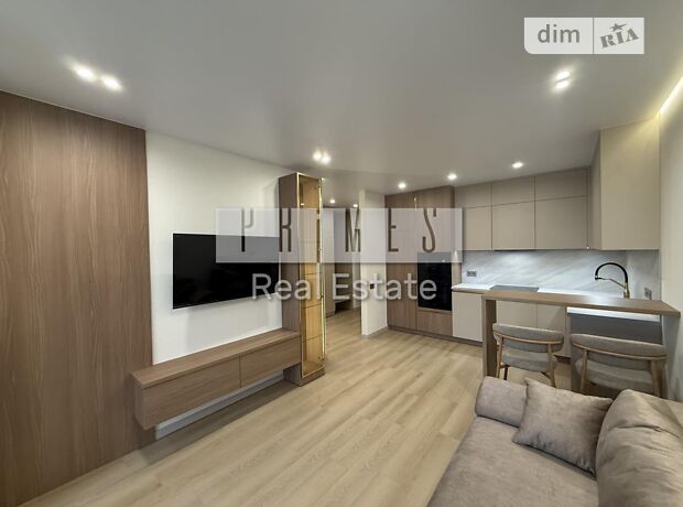 3-кімн. квартира, 68 м², вул. Причальна