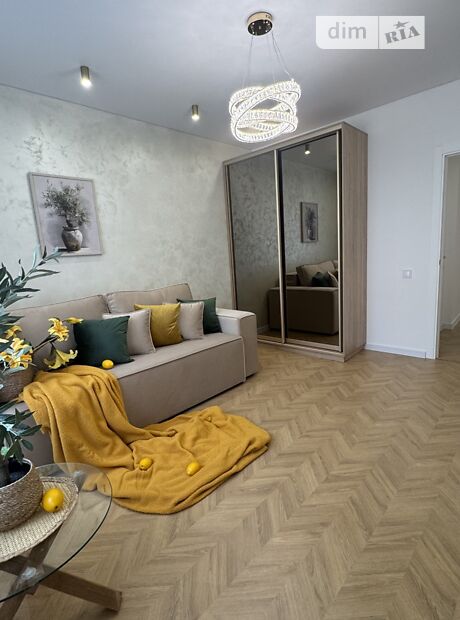 3-кімн. квартира, 76 м², вул. Андрія Шептицького фото 2