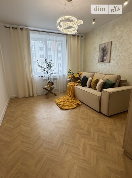 3-кімн. квартира, 76 м², вул. Андрія Шептицького фото 3