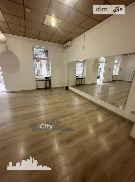 Офісне приміщення, 97 м², вул. Волошина