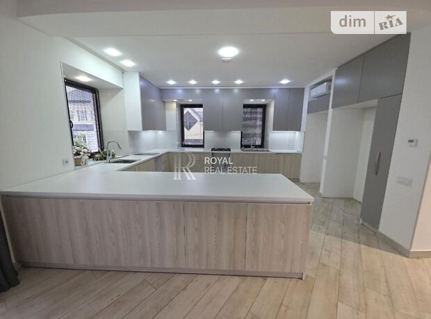 Будинок, 500 м², вул. Вільшанська