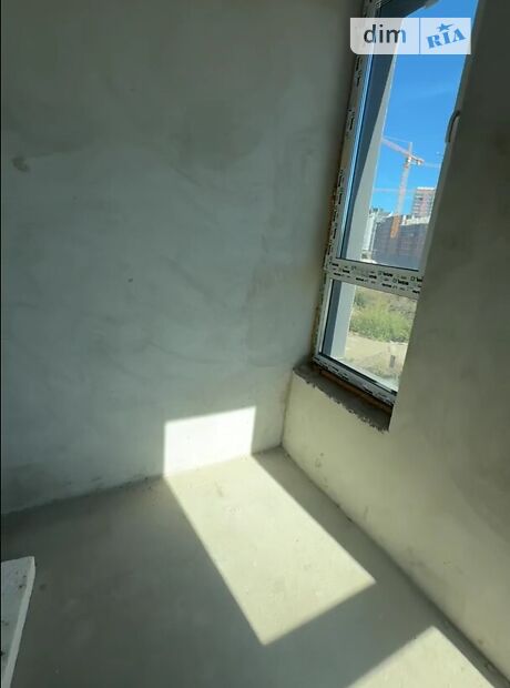 2-кімн. квартира, 63 м², вул. Коновальця Євгена