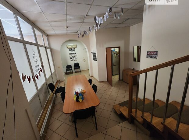 Офісне приміщення, 175 м², вул. Італійська(Пушкінська)