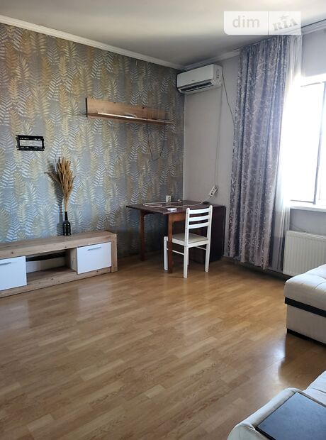 1-кімн. квартира, 37,8 м², вул. Магістральна