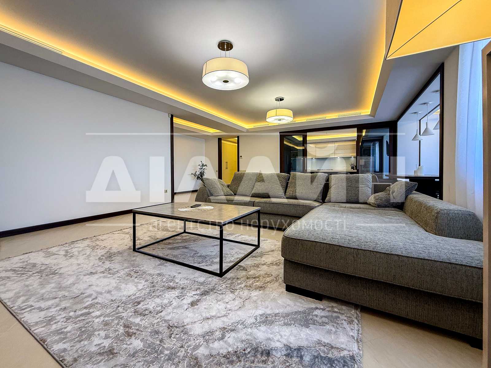 4-кімн. квартира, 186 м², вул. Нагнибіди