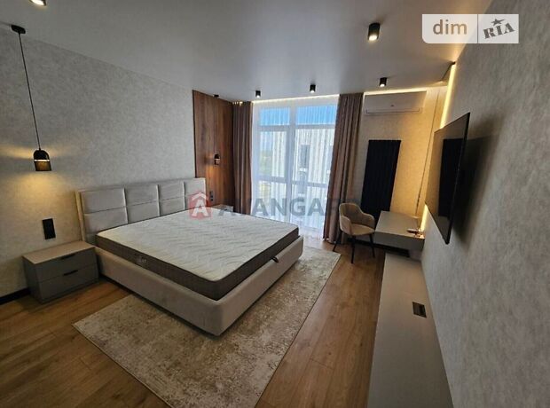 1-кімн. квартира, 43 м², вул. Стрийська