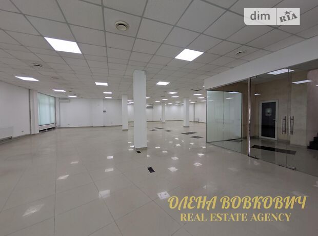 Офісне приміщення, 291,8 м², вул. Тичини