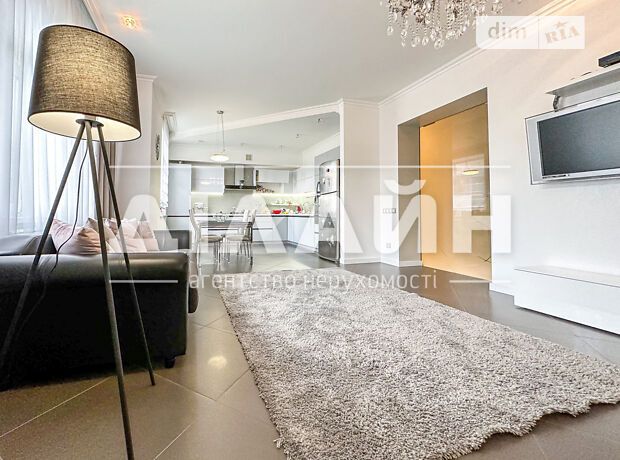 2-кімн. квартира, 108,2 м², вул. Розваги