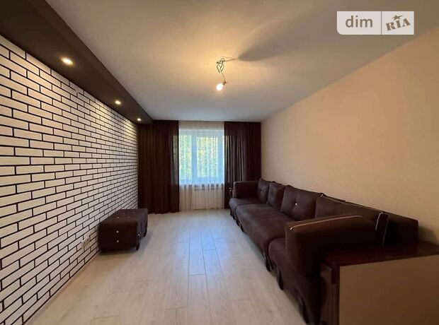 2-кімн. квартира, 54,6 м², вул. Грушевського
