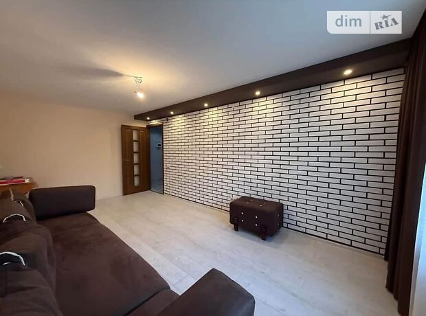 2-кімн. квартира, 54,6 м², вул. Грушевського фото 2