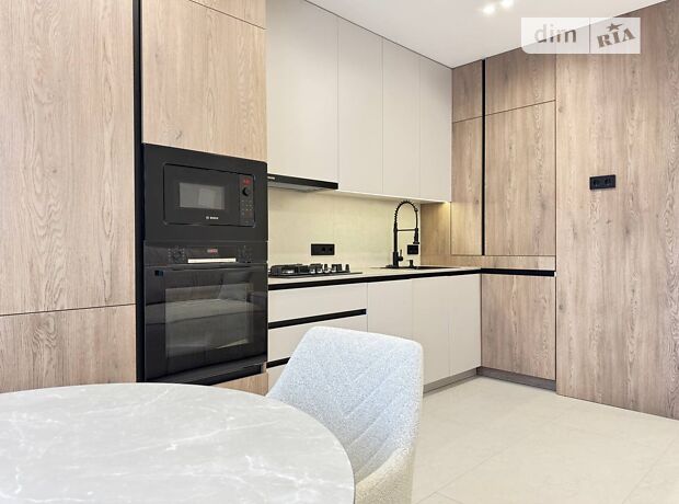 1-кімн. квартира, 42,1 м², вул. Національної Гвардії