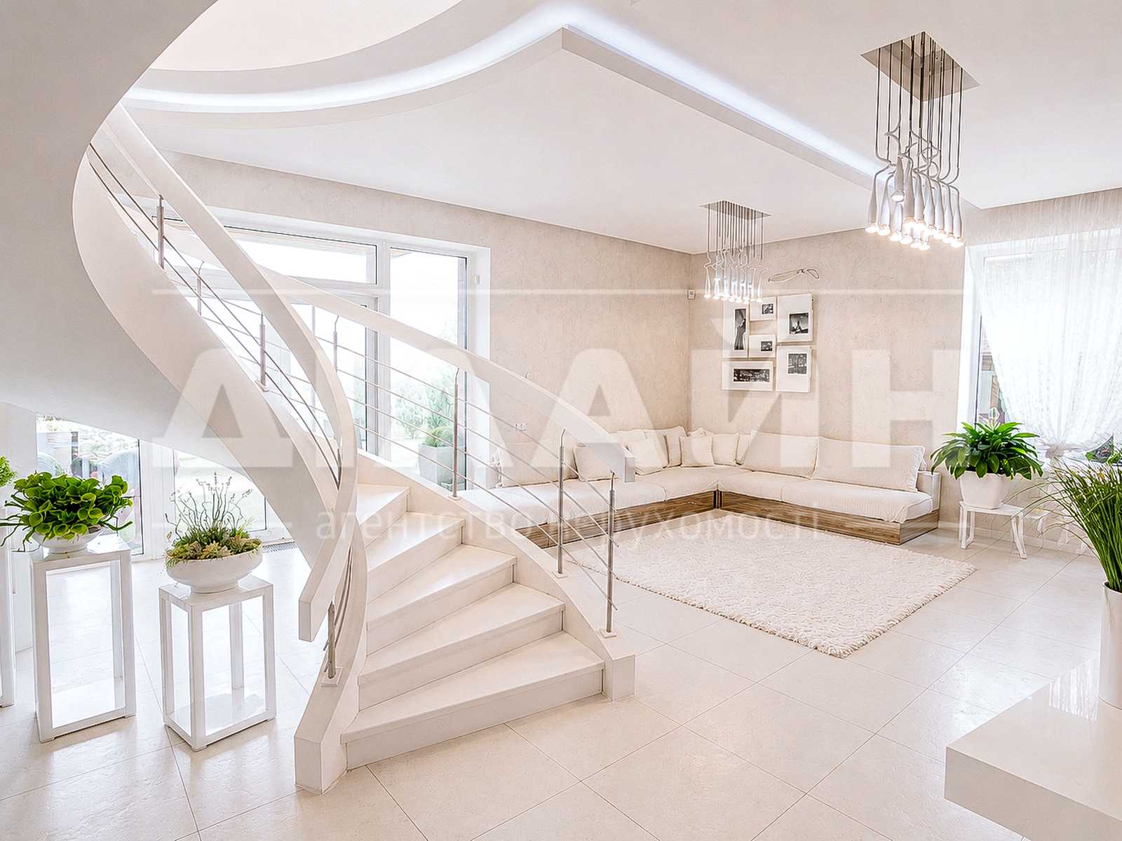 Будинок, 320 м², вул. Доблесна