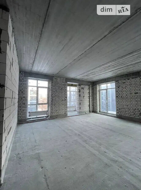 2-кімн. квартира, 70 м², просп. Хмельницького Богдана