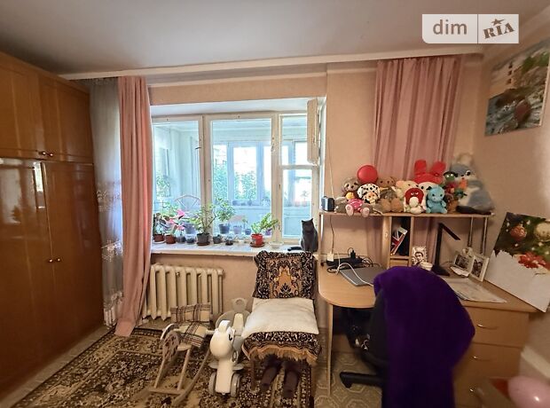 1-кімн. квартира, 54 м², вул. Київська