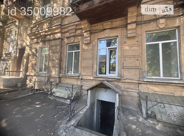 Комерційне приміщення, 100 м², вул. Кінна