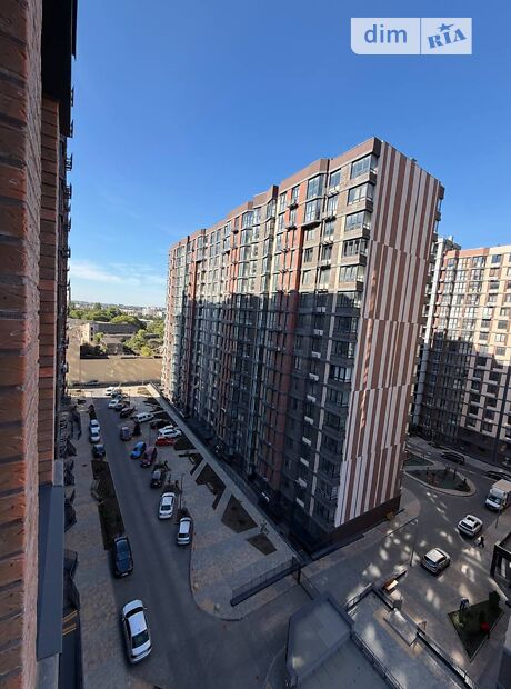3-кімн. квартира, 98,3 м², вул. Прохоровська