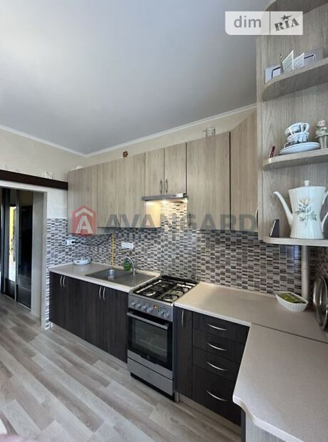 1-кімн. квартира, 52 м², вул. Роксоляни