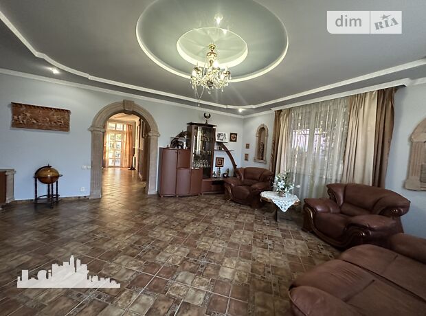 Будинок, 260 м², вул. Вишнева(Осипенко)