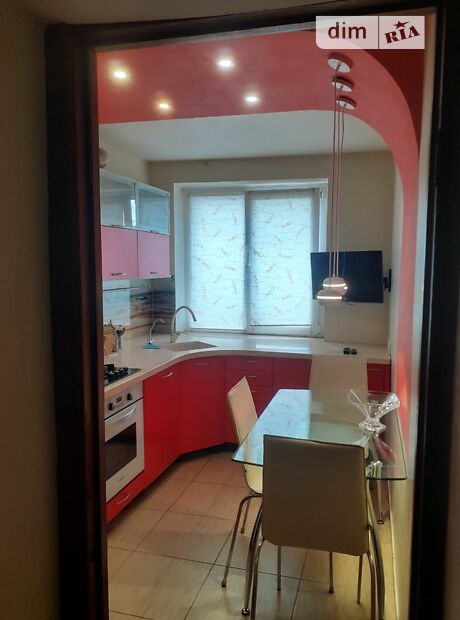 2-кімн. квартира, 46 м², просп. Героїв
