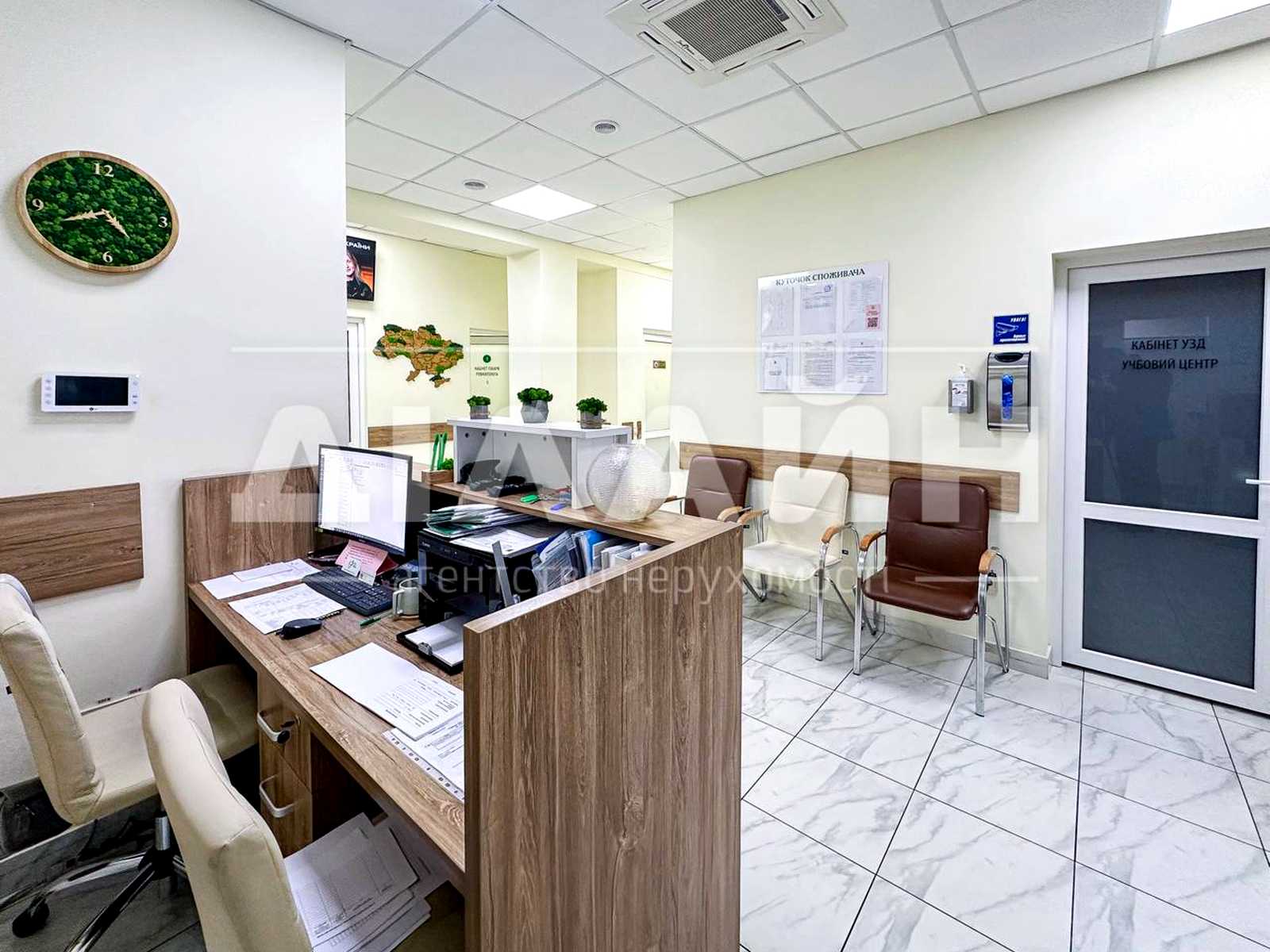 Комерційне приміщення, 106 м², бул. Центральний