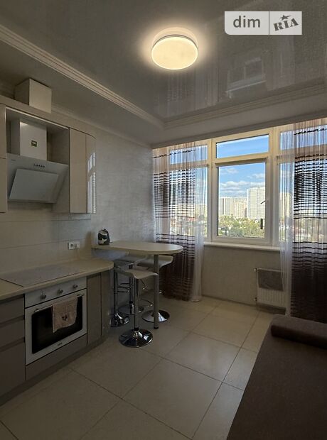1-кімн. квартира, 44 м², Фонтанська дор.