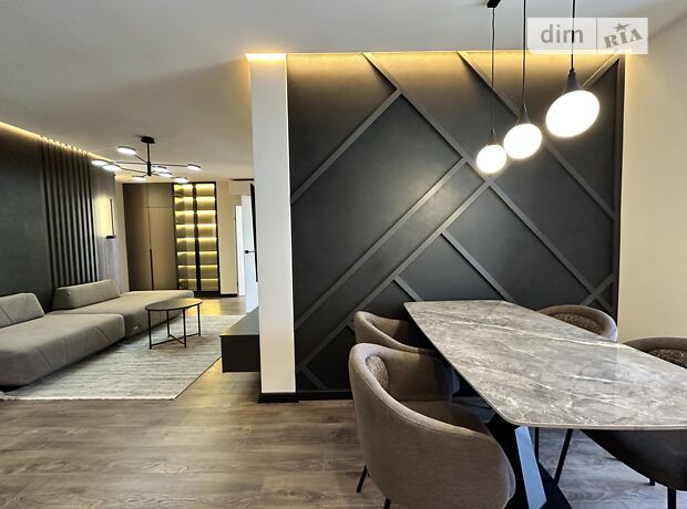 2-кімн. квартира, 66 м², вул. Княгинин
