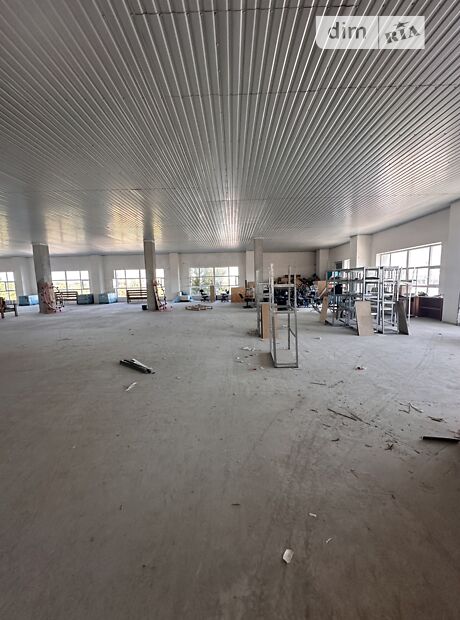 Комерційне приміщення, 2000 м², вул. Мельницька