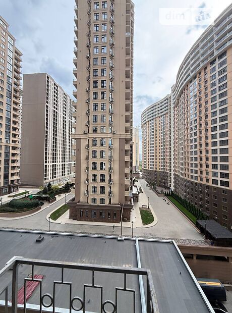 1-кімн. квартира, 30 м², вул. Генуезька