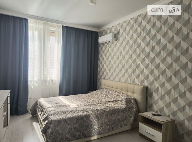 1-кімн. квартира, 40 м², вул. Канатна