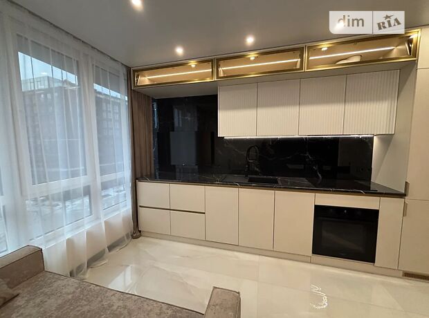2-кімн. квартира, 61,7 м², вул. Бельведерська