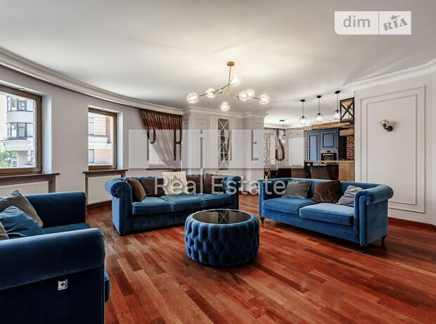 4-кімн. квартира, 181 м², вул. Старонаводницька