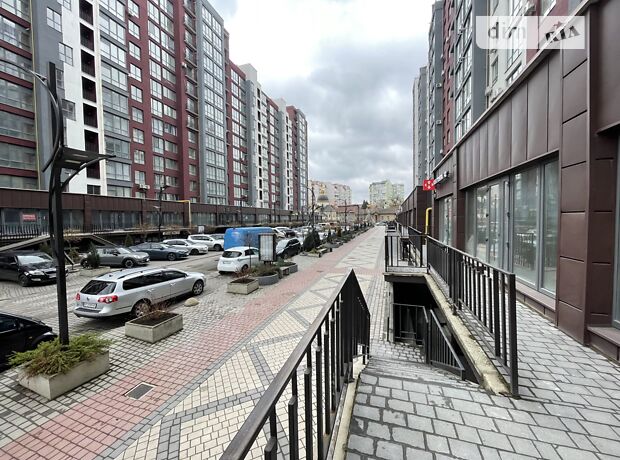 Комерційне приміщення, 92 м², вул. Княгинин