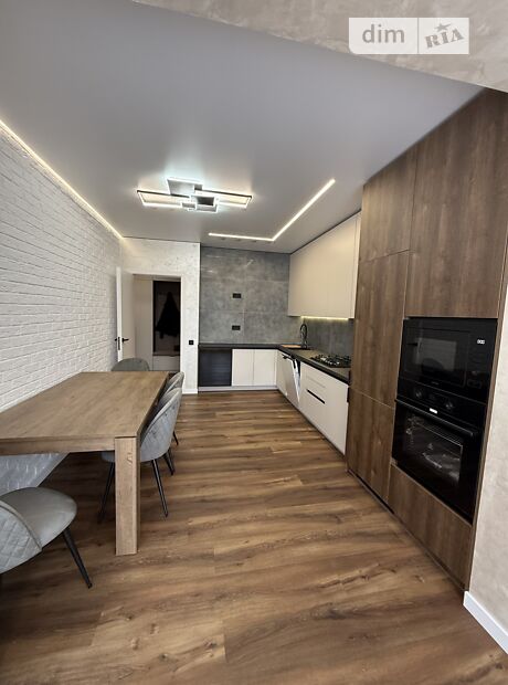 2-кімн. квартира, 53 м², вул. Височана Семена