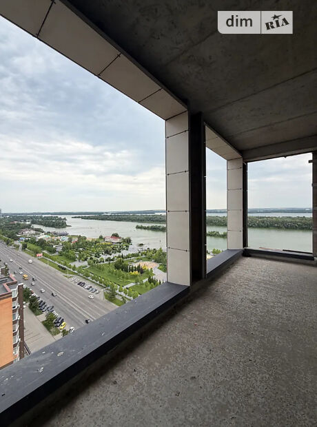3-кімн. квартира, 132 м², вул. Набережна Перемоги