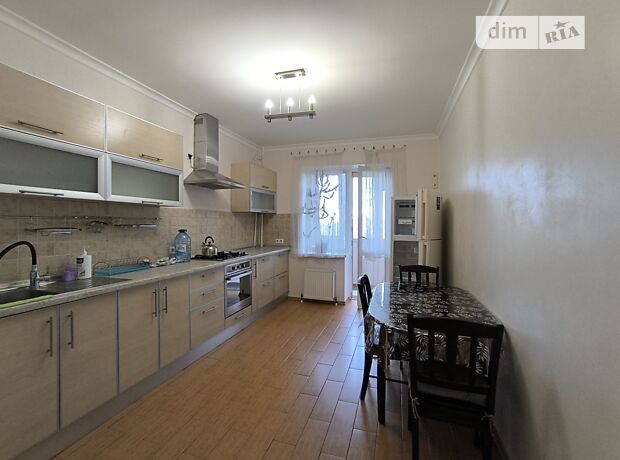 2-кімн. квартира, 79 м², вул. Івана і Юрія Лип фото 3