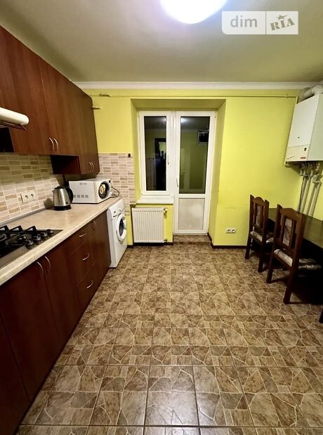 3-кімн. квартира, 68,9 м², вул. Володимирська