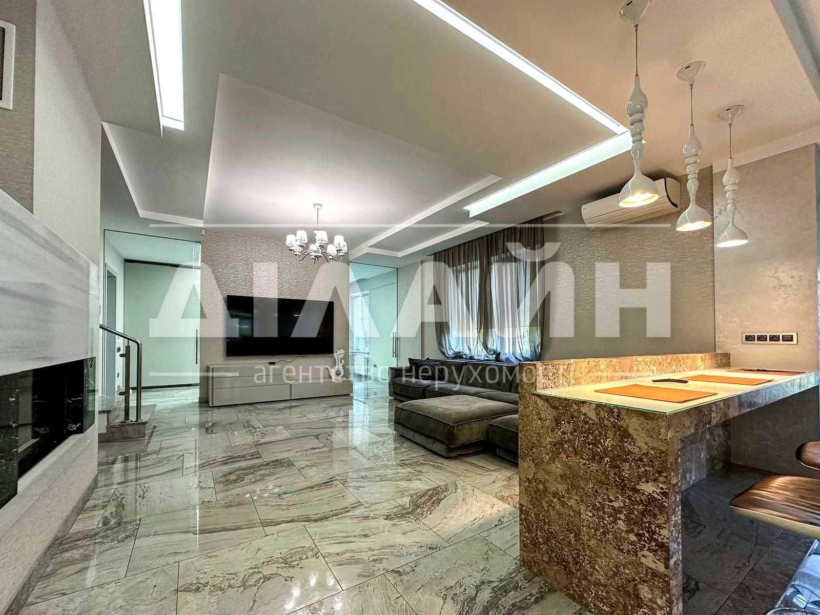 Будинок, 350 м², бул. Шевченка