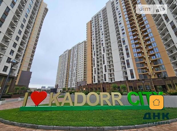 2-кімн. квартира, 72 м², вул. Краснова