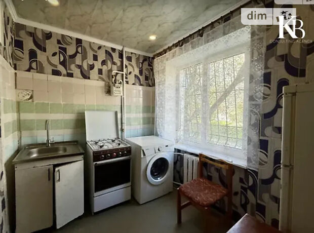 3-кімн. квартира, 64 м², вул. Квартальна(Гладкова)