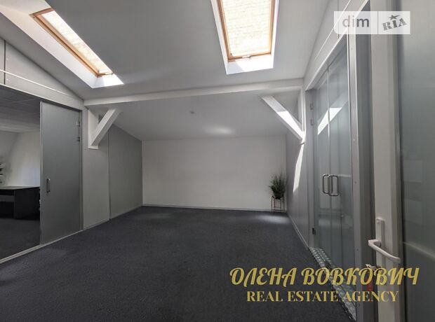 Офісне приміщення, 43,4 м², вул. Тринітарська