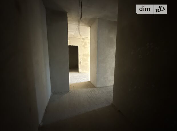 2-кімн. квартира, 74 м², вул. Володимира Навроцького
