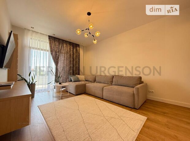 2-кімн. квартира, 67 м², вул. Університетська